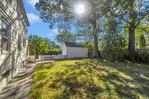 74 Woodstock St, Chicopee, MA 01020 - Photo 40