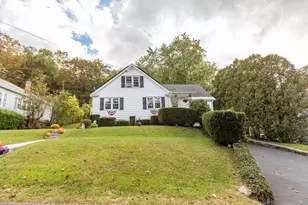 17 Morningside Ave, Adams, MA 01220 - Photo 4