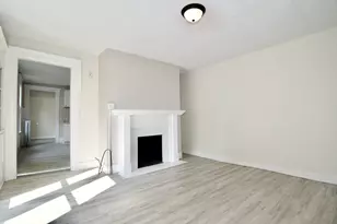 60 Howes St, Springfield, MA 01118 - Photo 4