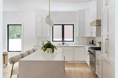 226 Auburn St #226, Newton, MA 02466 - Photo 4