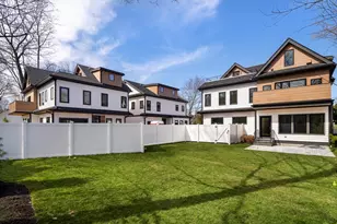 226 Auburn St, Newton, MA 02466 - Photo 38