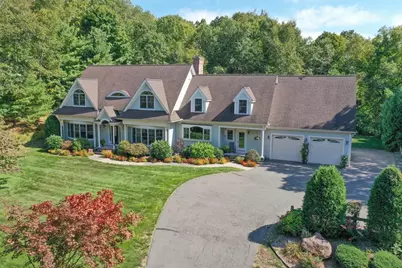 7 Western View Rd, Holyoke, MA 01040 - Photo 2