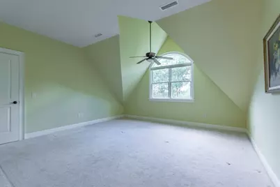 7 Western View Rd, Holyoke, MA 01040 - Photo 30