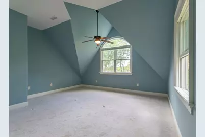 7 Western View Rd, Holyoke, MA 01040 - Photo 34