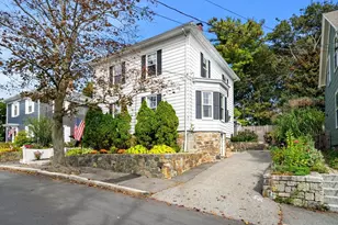 51 Lincoln Ave, Marblehead, MA 01945 - Photo 2