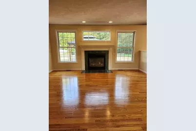 20 Woodridge Rd, Millbury, MA 01527 - Photo 8