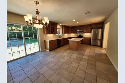 20 Woodridge Rd, Millbury, MA 01527 - Photo 10