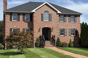 4 Gavin Cir, Stoneham, MA 02180 - Photo 1