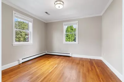 4 Gavin Cir, Stoneham, MA 02180 - Photo 8