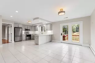 4 Gavin Cir, Stoneham, MA 02180 - Photo 10