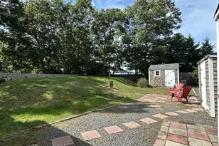 55 Pawkannawkut Dr, Yarmouth, MA 02664 - Photo 10