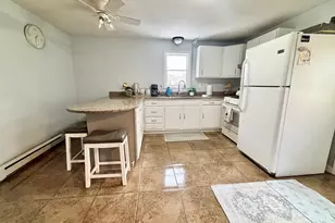 25 Union St, Leominster, MA 01453 - Photo 6