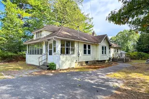 14 Brook St, Ayer, MA 01432 - Photo 4