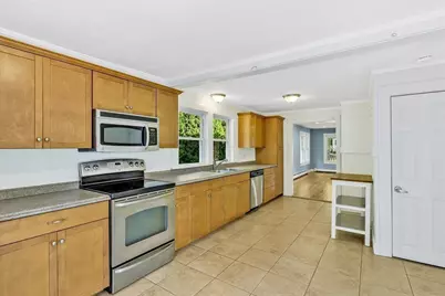 33 Oakwood Ave, Falmouth, MA 02540 - Photo 18