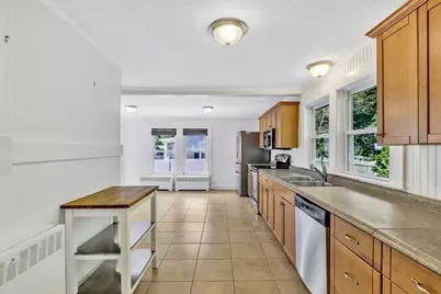 33 Oakwood Ave, Falmouth, MA 02540 - Photo 16