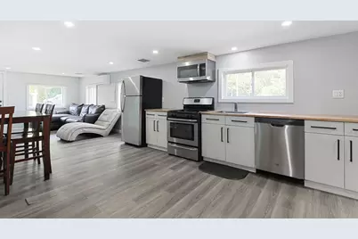 8 10th Ave, Halifax, MA 02338 - Photo 8