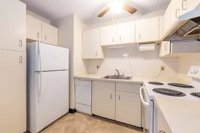 71 Nicholas Rd #H, Framingham, MA 01701 - Photo 4