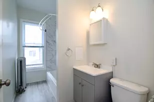 58 Howes St, Springfield, MA 01118 - Photo 8