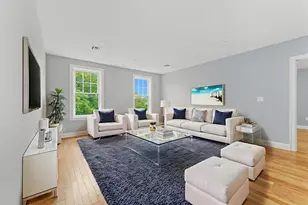 585 Washington St, Quincy, MA 02169 - Photo 4