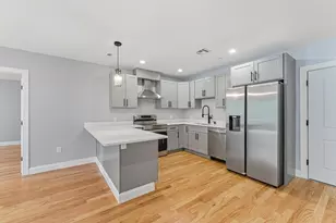 585 Washington St, Quincy, MA 02169 - Photo 10