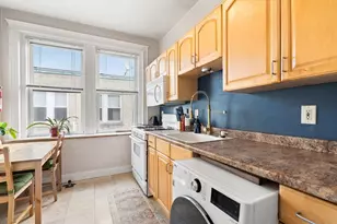 1691 Commonwealth Ave, Boston, MA 02135 - Photo 8