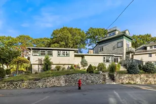 75 Bay View Dr, Swampscott, MA 01907 - Photo 2