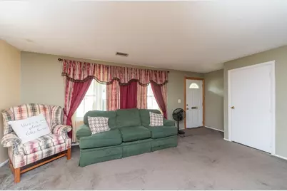 221 Sinclair Rd, Brockton, MA 02302 - Photo 4