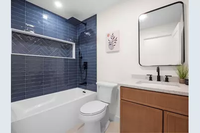 106-108 Bunker Hill St #2, Boston, MA 02129 - Photo 8