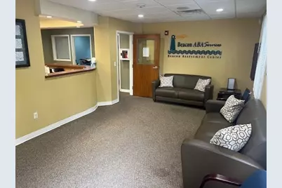 92 Faunce Corner Mall Rd, Dartmouth, MA 02747 - Photo 4