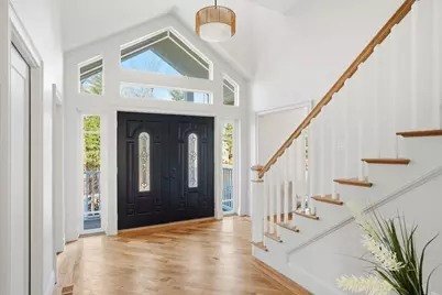 9 Lovis Ave, Wakefield, MA 01880 - Photo 4