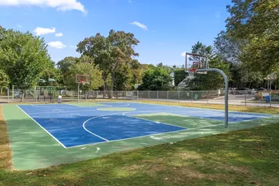 51 Pettee St #11, Newton, MA 02464 - Photo 18