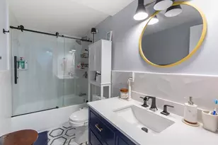 32 Cameron Ave, Cambridge, MA 02140 - Photo 12