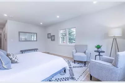 84 Winthrop Rd, Brookline, MA 02445 - Photo 24