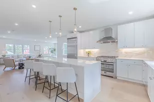 84 Winthrop Rd, Brookline, MA 02445 - Photo 12