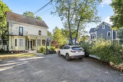 22 Walnut Place #1, Newton, MA 02460 - Photo 2