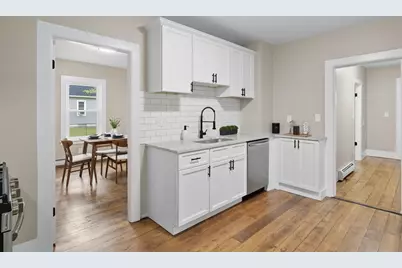 56 Marshall St, Springfield, MA 01109 - Photo 6