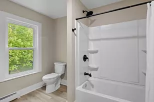 56 Marshall St, Springfield, MA 01109 - Photo 26