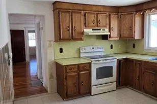 124 Bowdoin St, Medford, MA 02155 - Photo 10