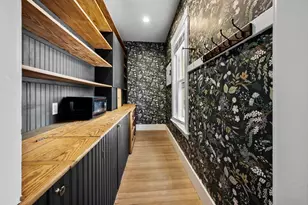 43 Robinson St, Boston, MA 02122 - Photo 6