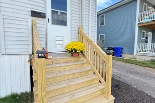 111 Marlborough St, Springfield, MA 01109 - Photo 2