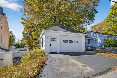 84 East Broadway, Derry, NH 03038 - Photo 4