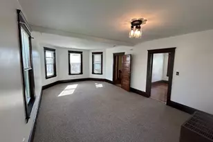 31 Chrome, Worcester, MA 01604 - Photo 2