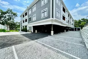 395 Alewife Brook Pkwy, Somerville, MA 02144 - Photo 14