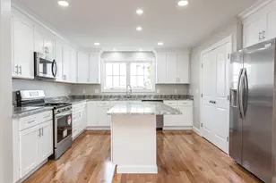 579 Summit St, Fall River, MA 02724 - Photo 2