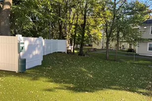 45 Spring St, Boston, MA 02132 - Photo 16