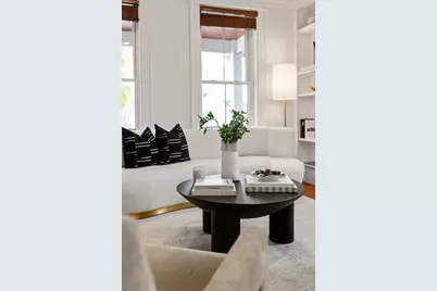 64 Walker St, Boston, MA 02129 - Photo 8