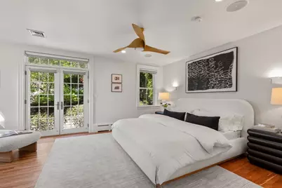 64 Walker St, Boston, MA 02129 - Photo 18