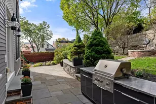 64 Walker St, Boston, MA 02129 - Photo 22