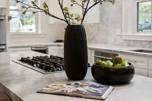 64 Walker St, Boston, MA 02129 - Photo 12