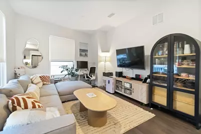 90 Antwerp #205, Boston, MA 02135 - Photo 6